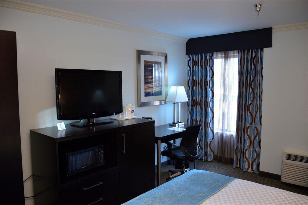 Best Western Webster/Nasa Экстерьер фото